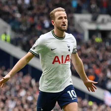 Bản tin ngày 12/7: Tottenham quyết giữ chân Harry Kane, Man United khó trong thương vụ Victor Osimhen