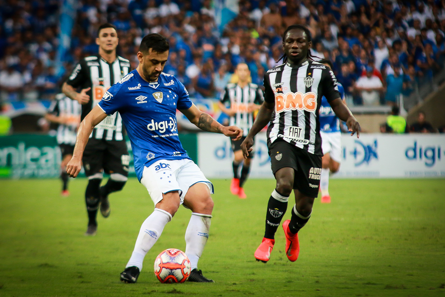 Soi Kèo Cruzeiro vs Atletico Mineiro lúc 07h30 ngày 11/07