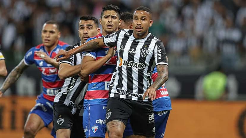 Soi kèo Fortaleza vs Atlético Mineiro lúc 07h45 ngày 17/10