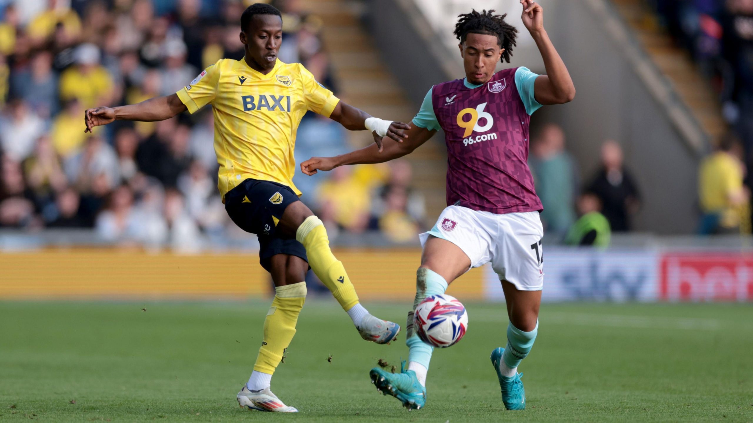 Soi Kèo Burnley vs Oxford United lúc 02h45 ngày 05/02